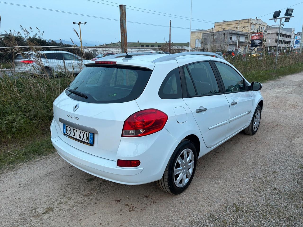RENAULT CLIO SPORTOUR 1.2 ANNO 2010 75CV 147.000 KM