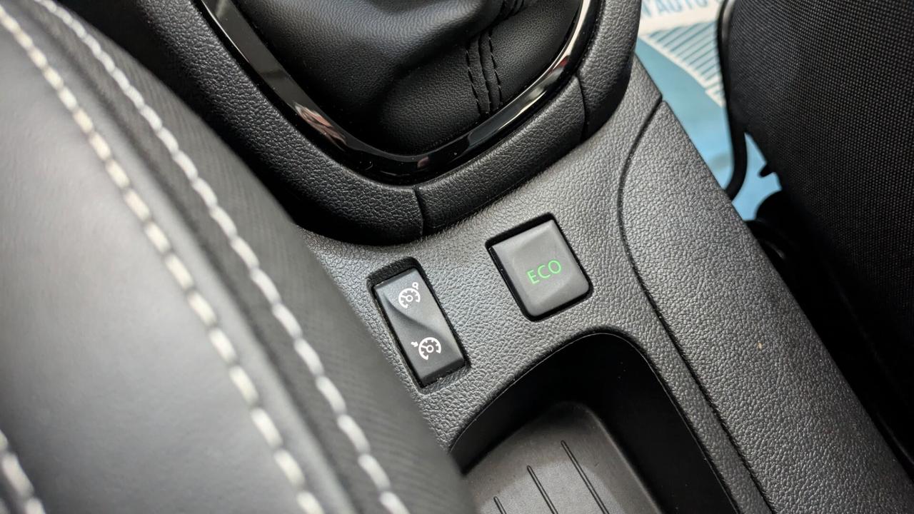Renault Clio TCe 12V 90 CV GPL 5 porte Moschino Intens
