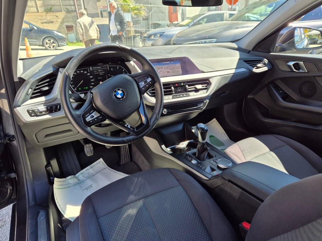 BMW NEW 116d Business Advantage