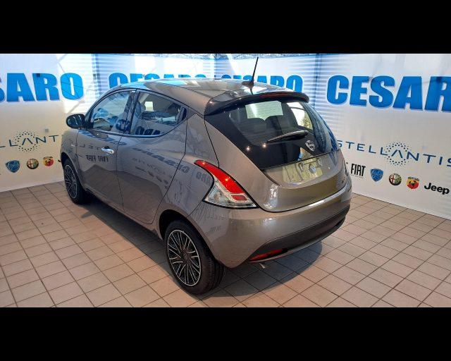 LANCIA Ypsilon 1.0 firefly hybrid Oro s&s 70cv