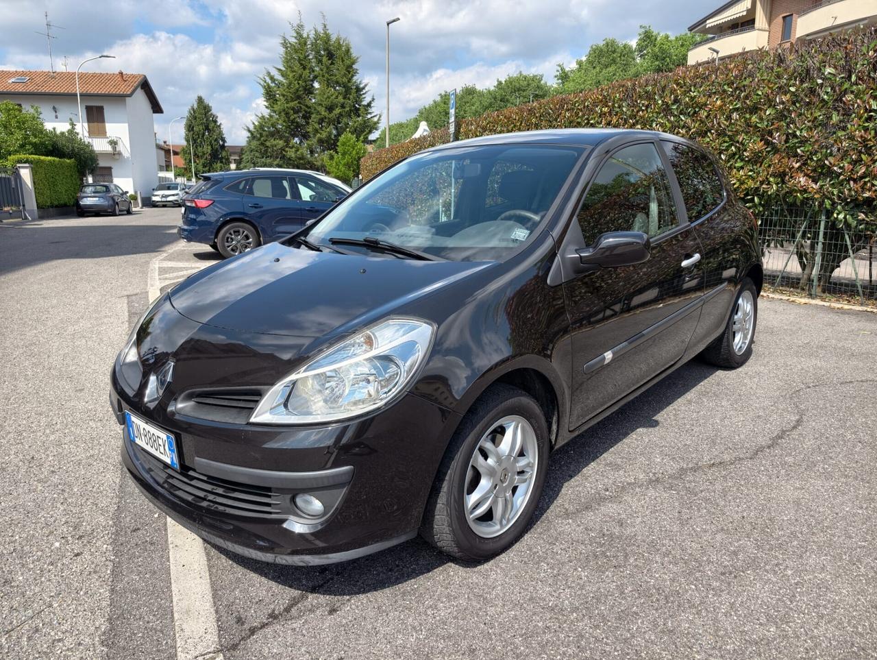 Renault Clio 1.2 16V 3 porte Le Iene