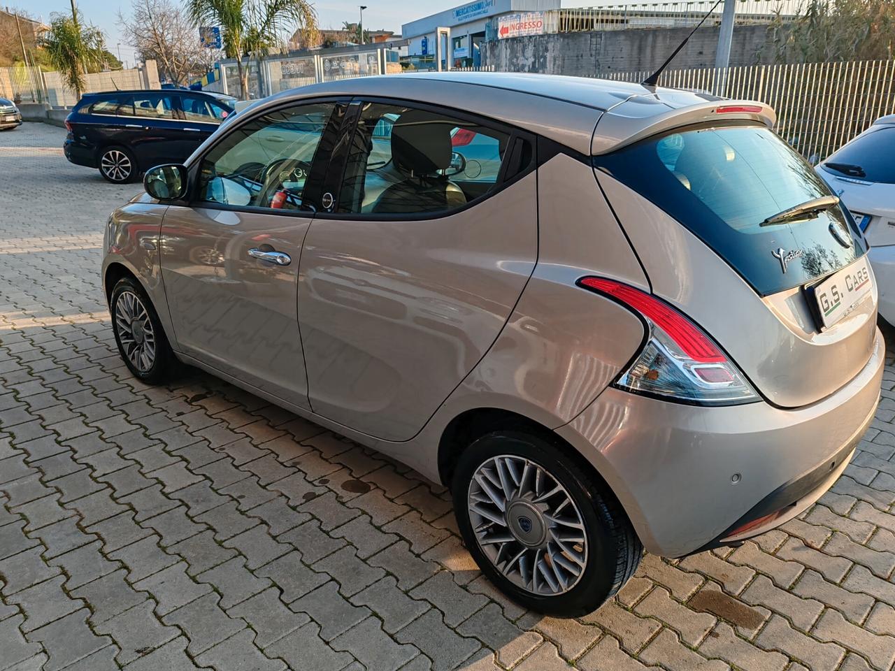 Lancia Ypsilon 1.2 BENZINA GPL