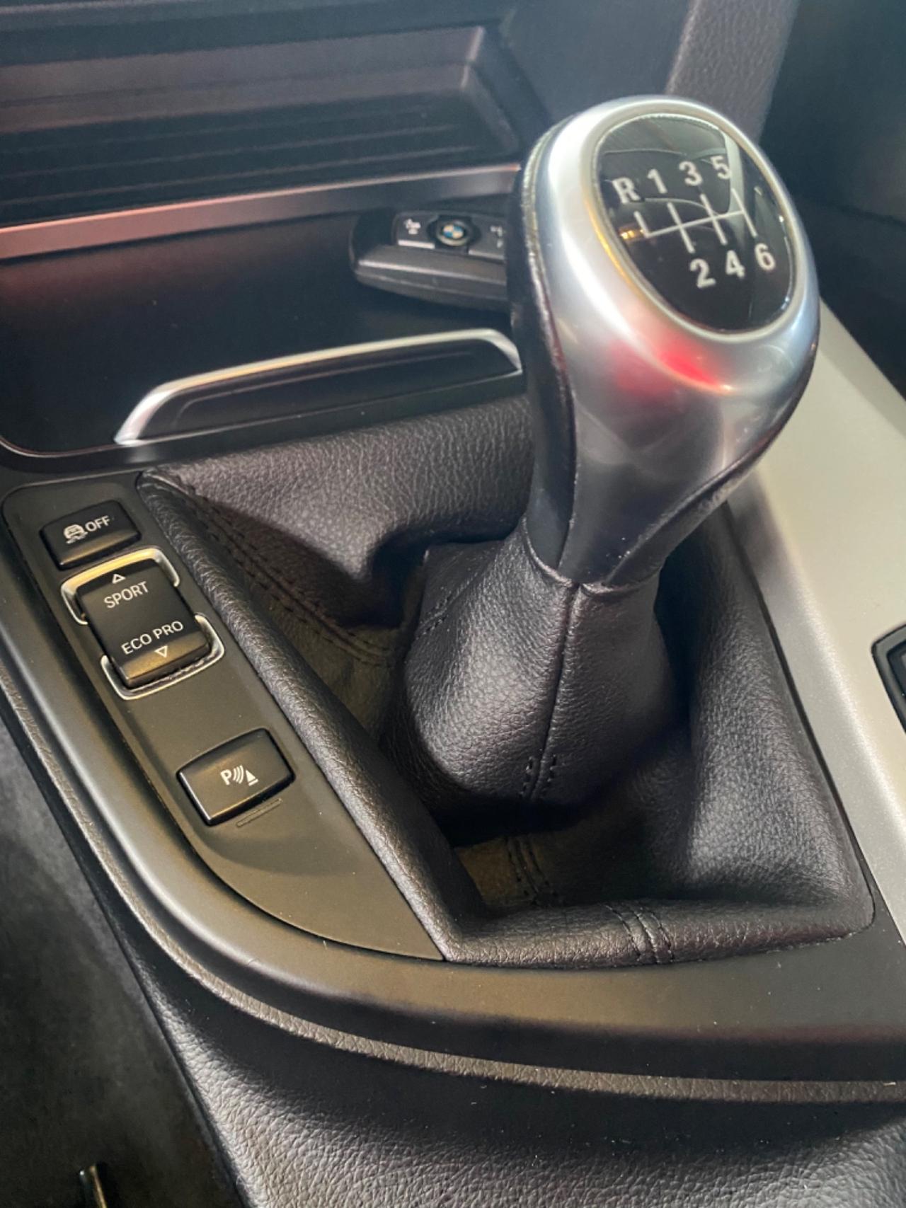 Bmw 318d Fine 2015 Full Navi Led