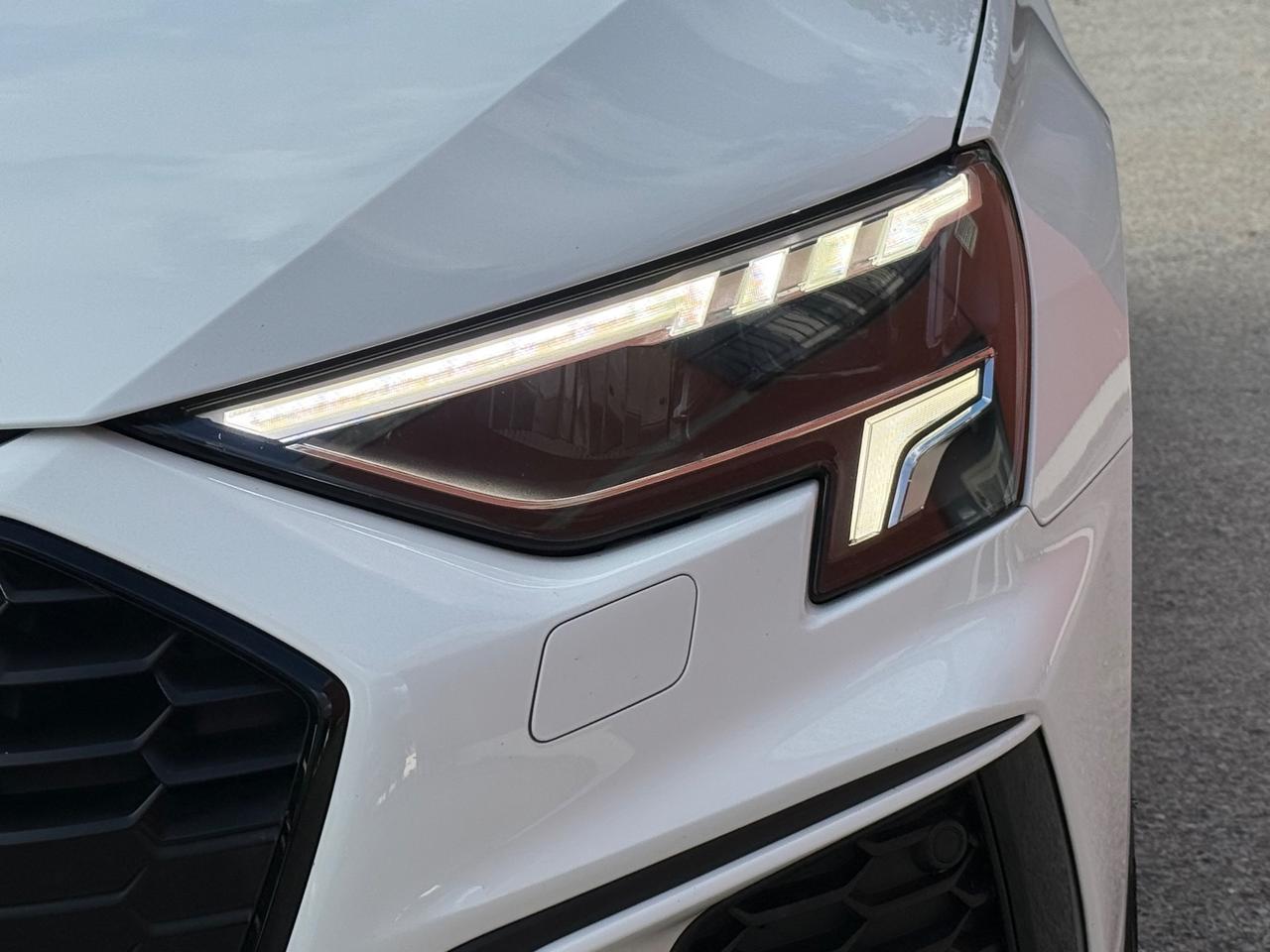 Audi A3 SPB 30 g-tron S tronic line edition
