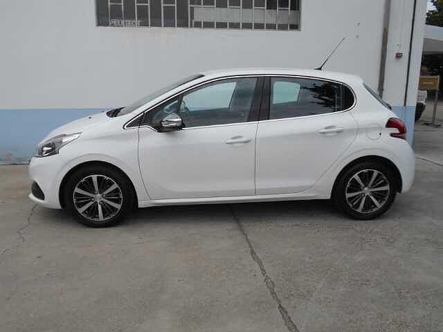 Peugeot 208 HDi 100 5 porte Allure