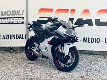 CF Moto 675SR-R - Aerolite Grey