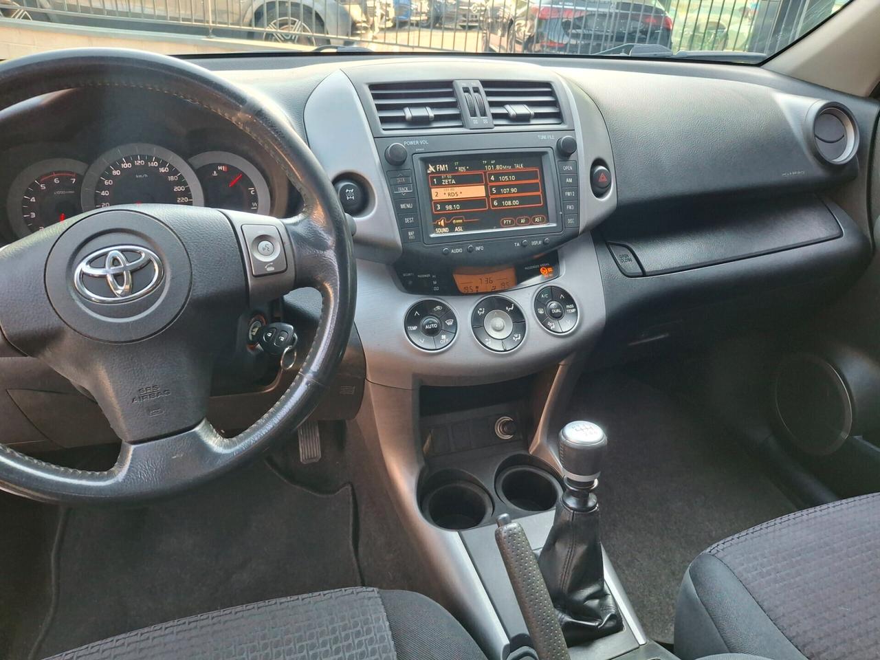 Toyota RAV4-2.2 D-4D 136 CV. Sol*GANCIO TRAINO*