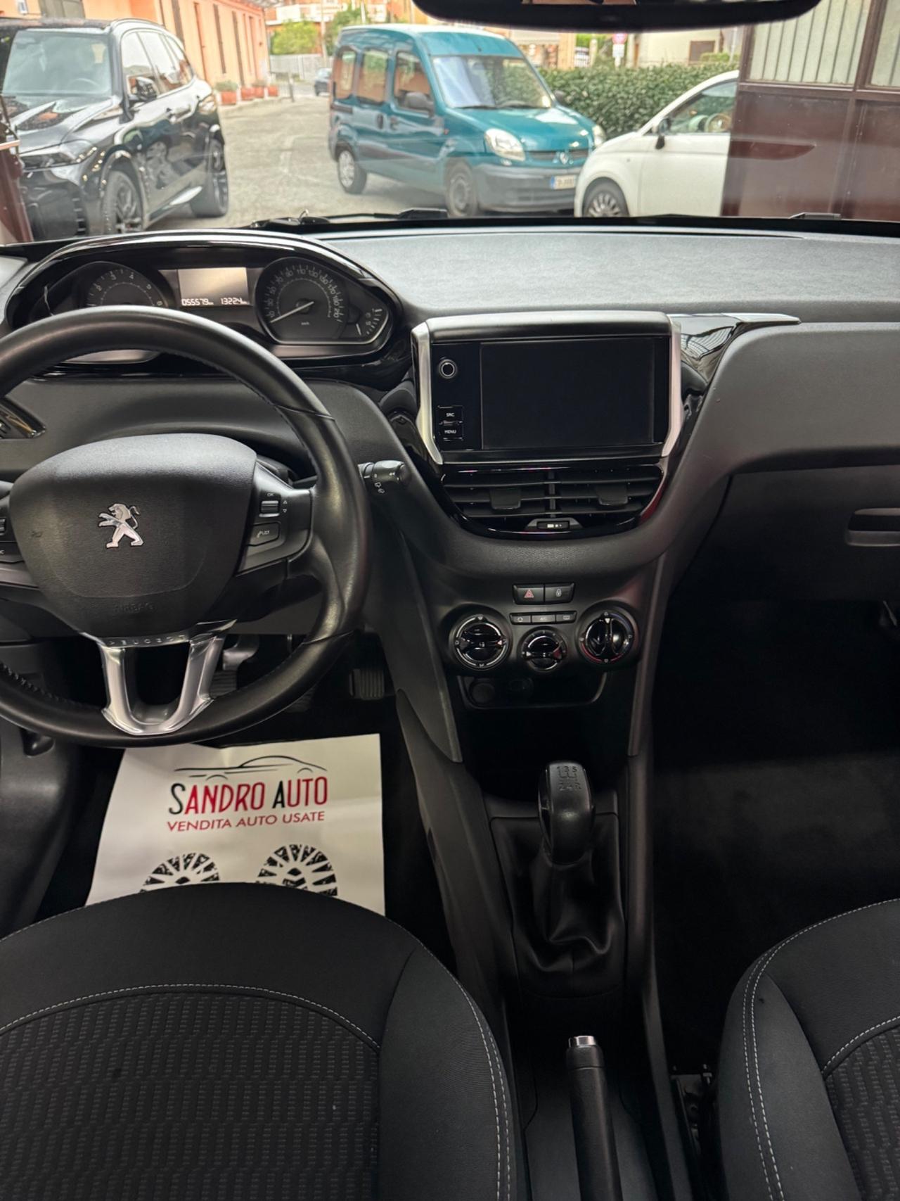 Peugeot 208 PureTech 82 5 porte Allure