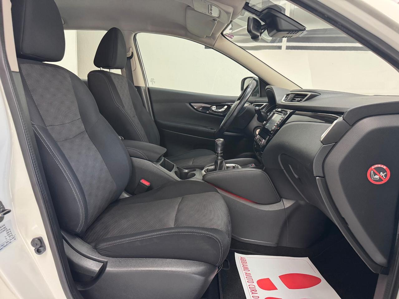 Nissan Qashqai / 1.5 cc 110cv / Diesel / Retrocamera /