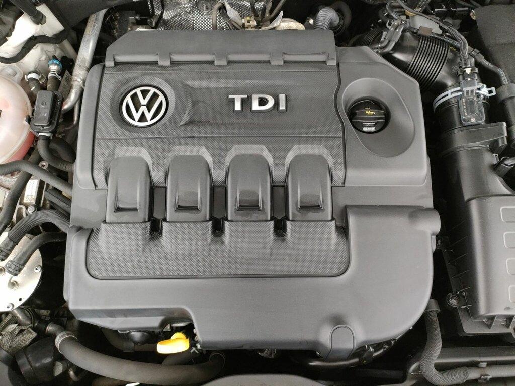 Volkswagen Golf 1.6 TDI BlueMotion Highline DSG