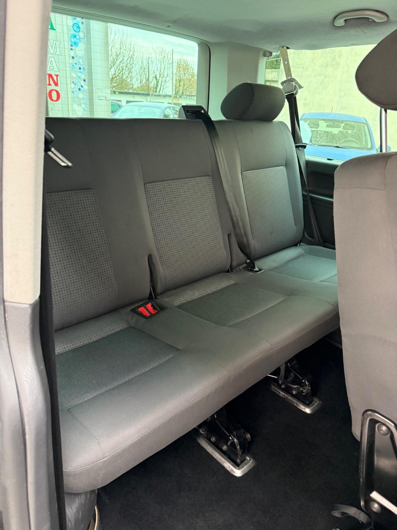 Volkswagen Transporter Caravelle 2.5 TDI/131CV PL Trendline