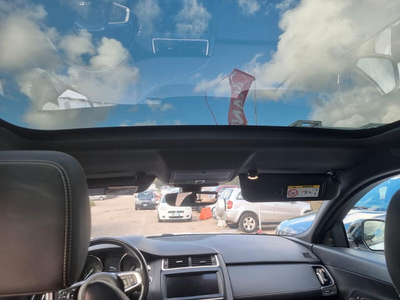 Jaguar E-Pace 2.0D 150 CV AWD R-Dynamic S