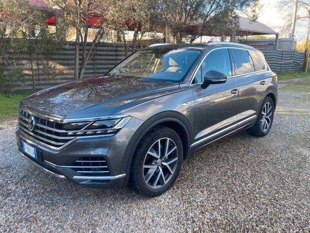 VOLKSWAGEN Touareg 3ª serie - 2019