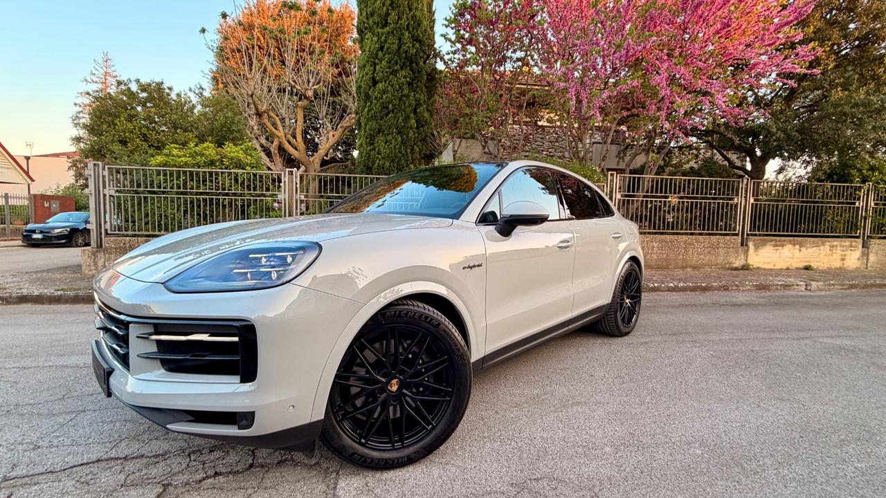 Porsche Cayenne 3.0 V6 E-Hybrid Coupè IVA ESPOSTA ITALIANA