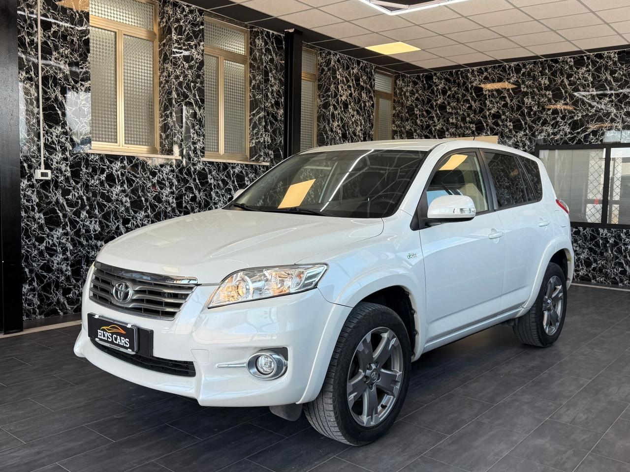 Toyota RAV 4 RAV4 Crossport 2.2 D-4D 150 CV Lounge