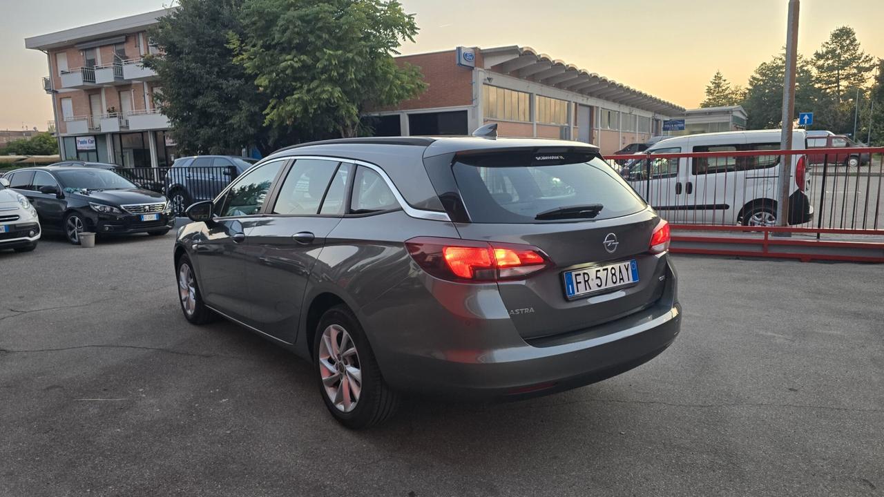OPEL ASTRA 1.6 CDTI SPORTS TOURER BUSINESS 110CV - NEOPATENTATI
