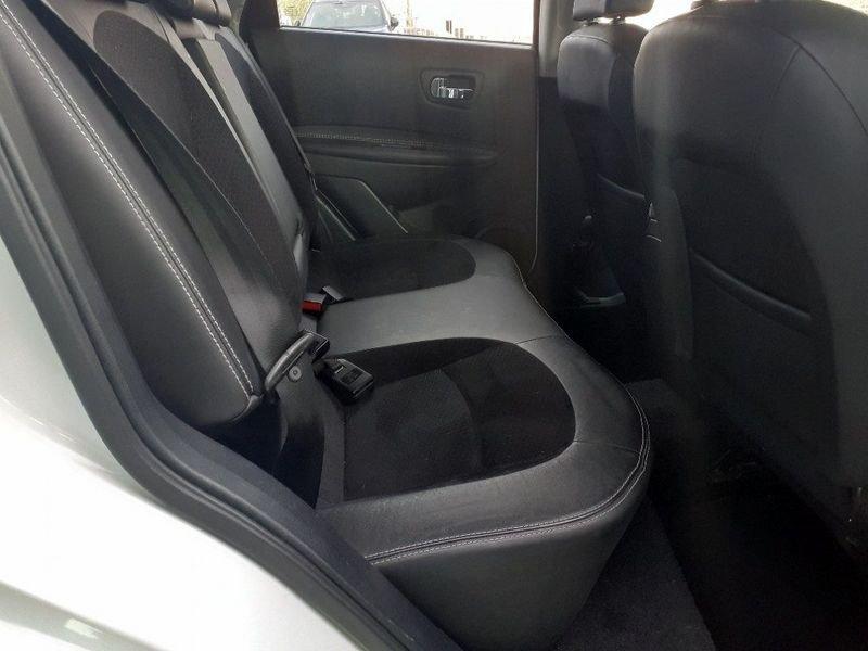 Nissan Qashqai 1.5 dCi DPF 360-NAVI/TETTO PAN - R 18" - GARANZIA