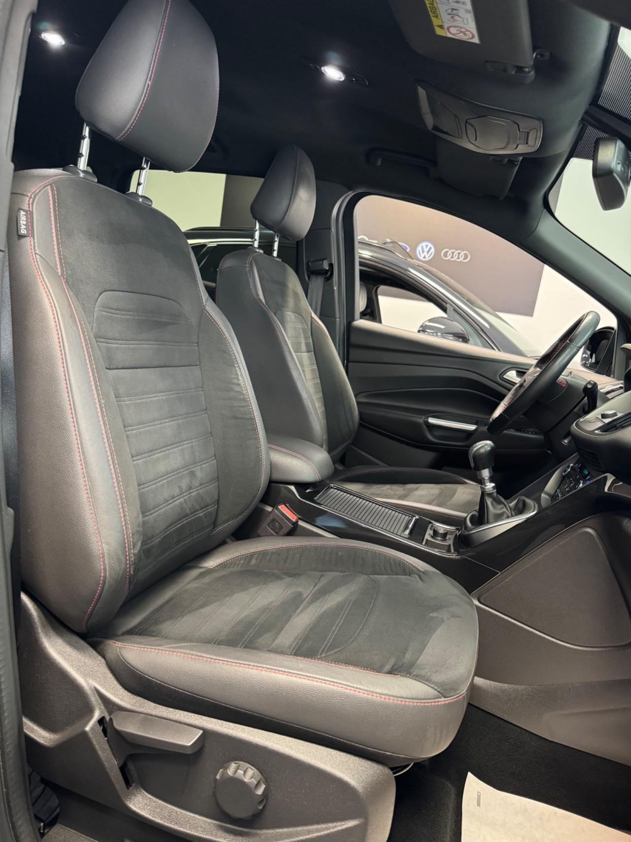 Ford Kuga 1.5 TDCI 120 CV ST-Line Finanziabile
