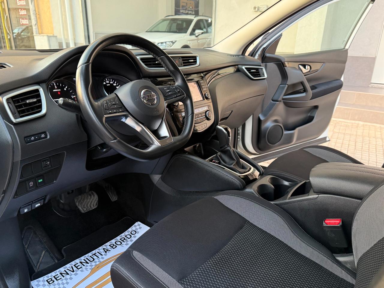Nissan Qashqai 1.5 dCi DCT LED NAVI CAMERA - 2020