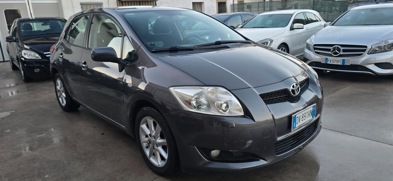 Toyota Auris 2.0 D-4D DPF 5 porte Sol