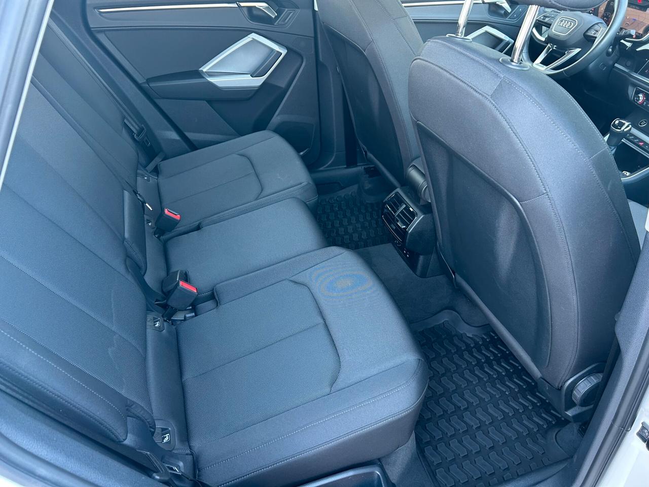 Audi Q3 35 TDI S tronic Business Advanced