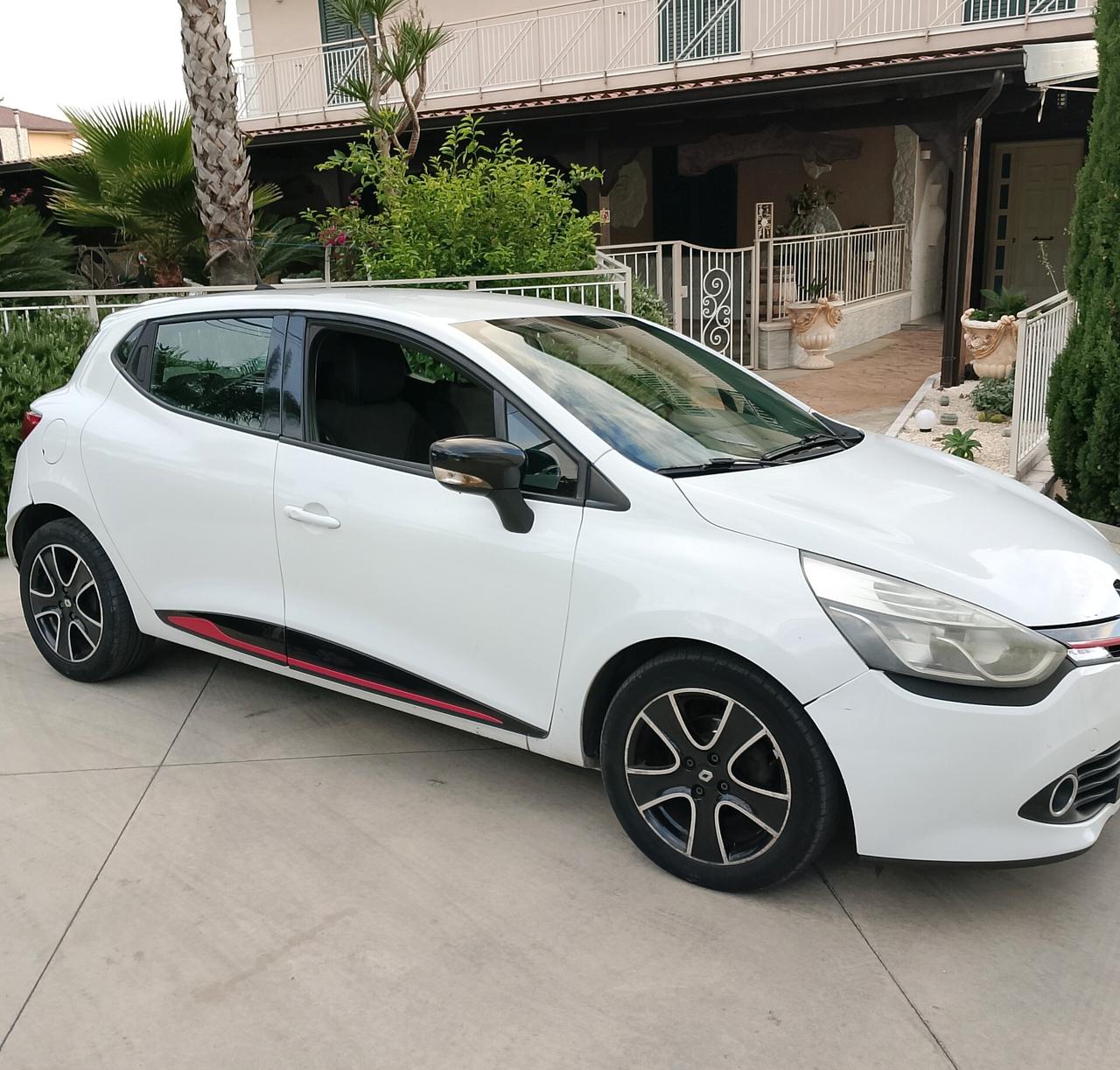 Renault Clio 1.5 dCi 8V 75CV 5 porte Wave