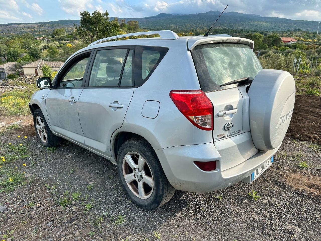 Toyota RAV 4 RAV4 2.2 D-4D 136 CV