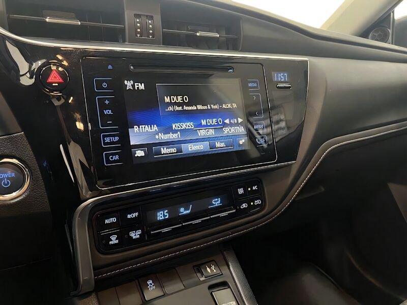Toyota Auris 1.8 Hybrid Style