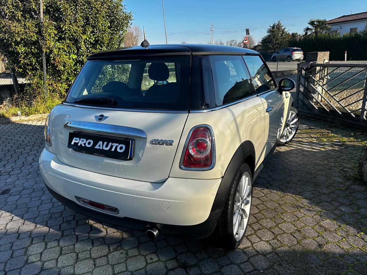 Mini 1.6 16V Cooper 132000 KM