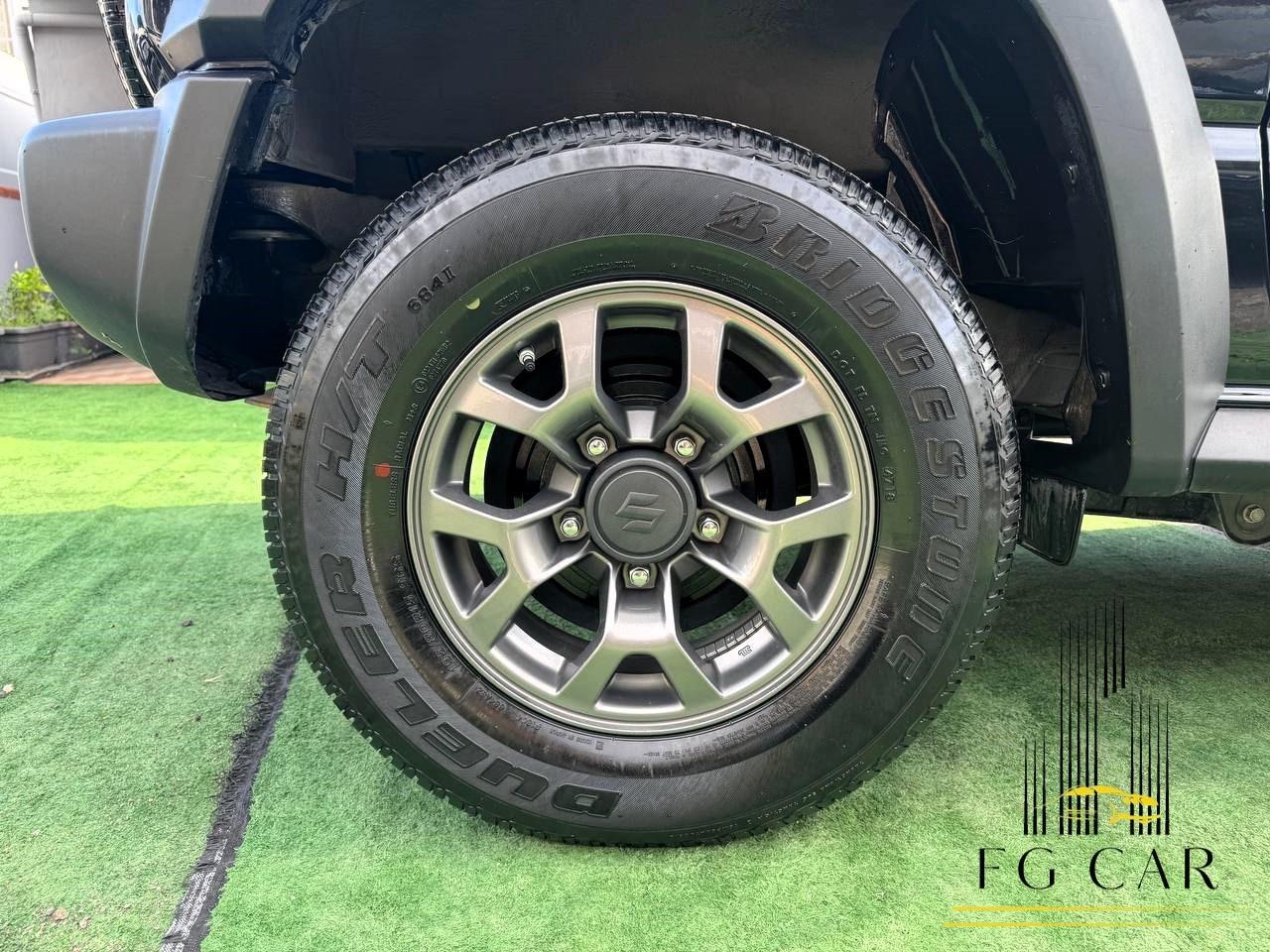 Suzuki Jimny 1.5 5MT Top