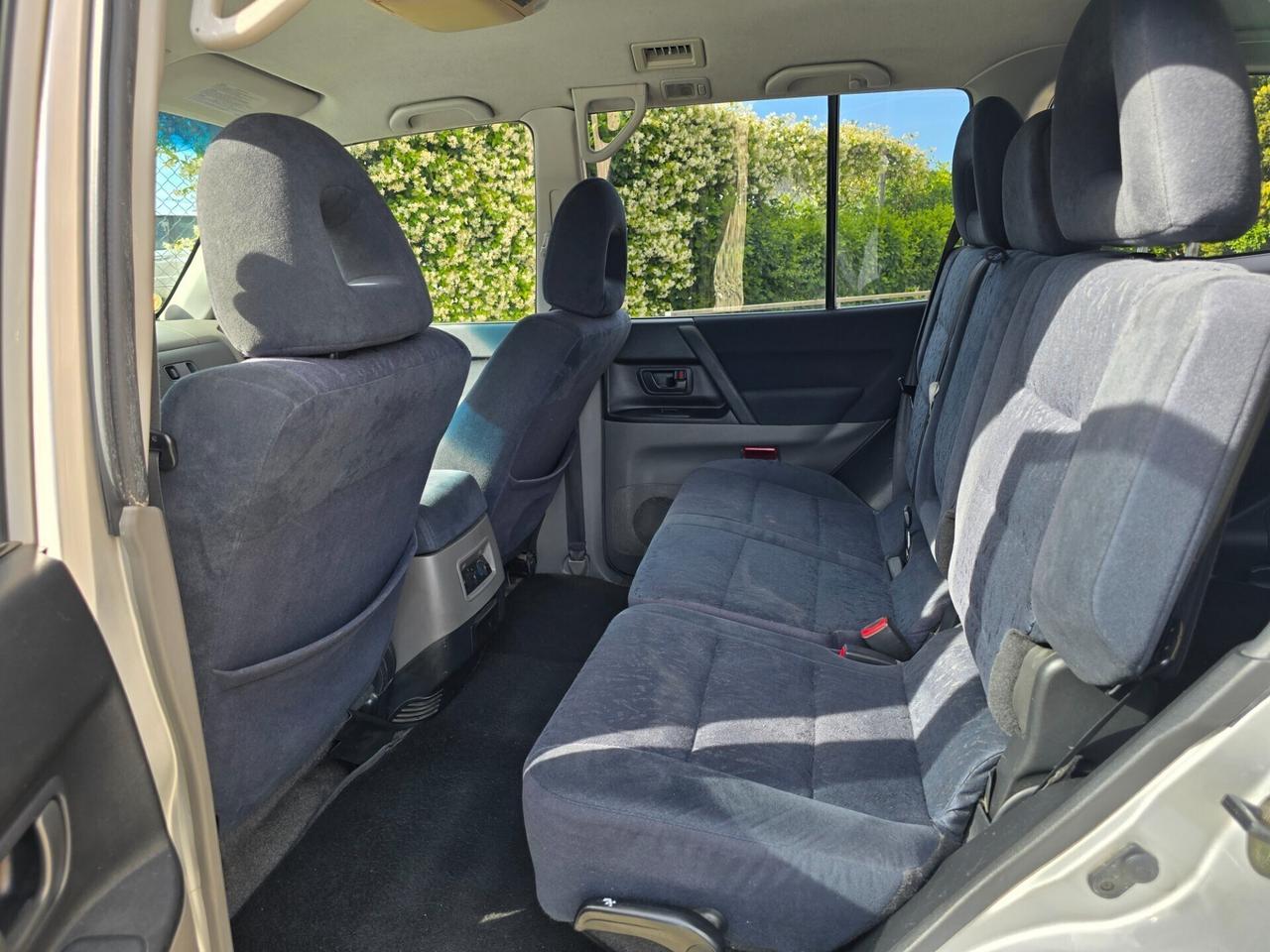 Mitsubishi Pajero 3.2 DID WAGON GLS 7 POSTI