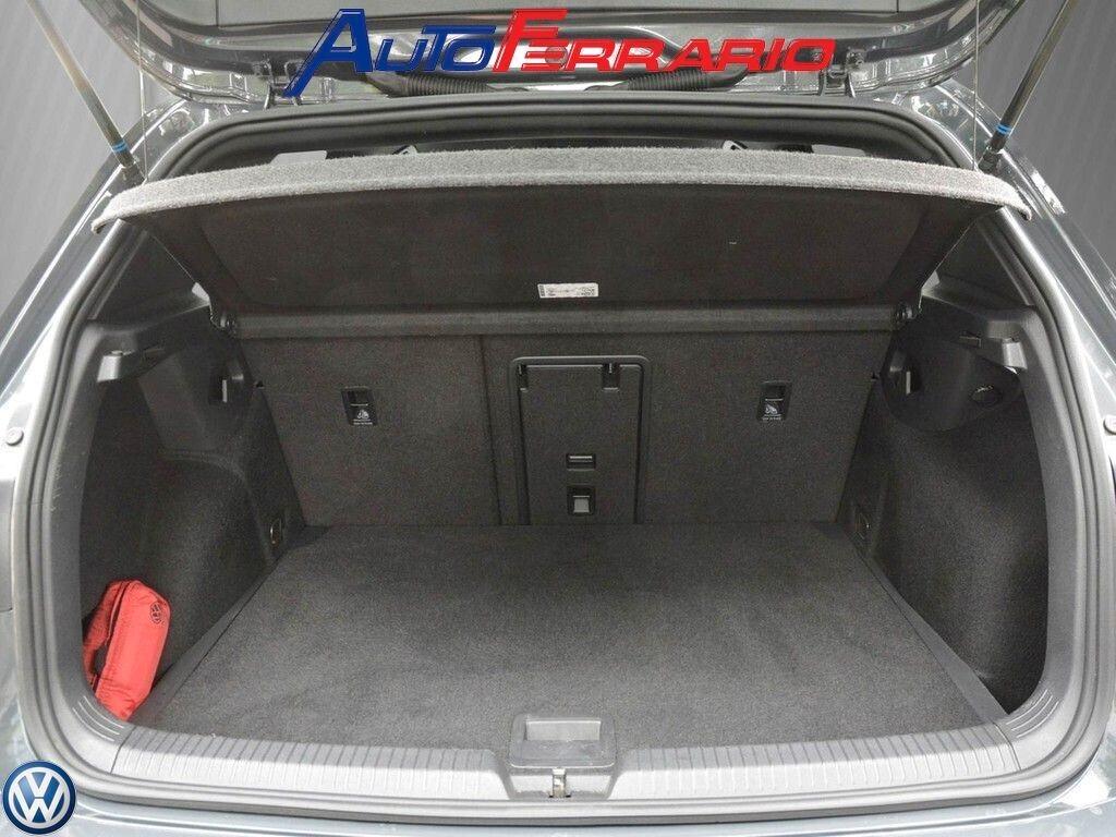 Volkswagen Golf GTI 8 FULL LED 18" NAVY VETRI SCURI SENS PARK DOPPI APPLE CAR PLAY/ANDROID AUTO