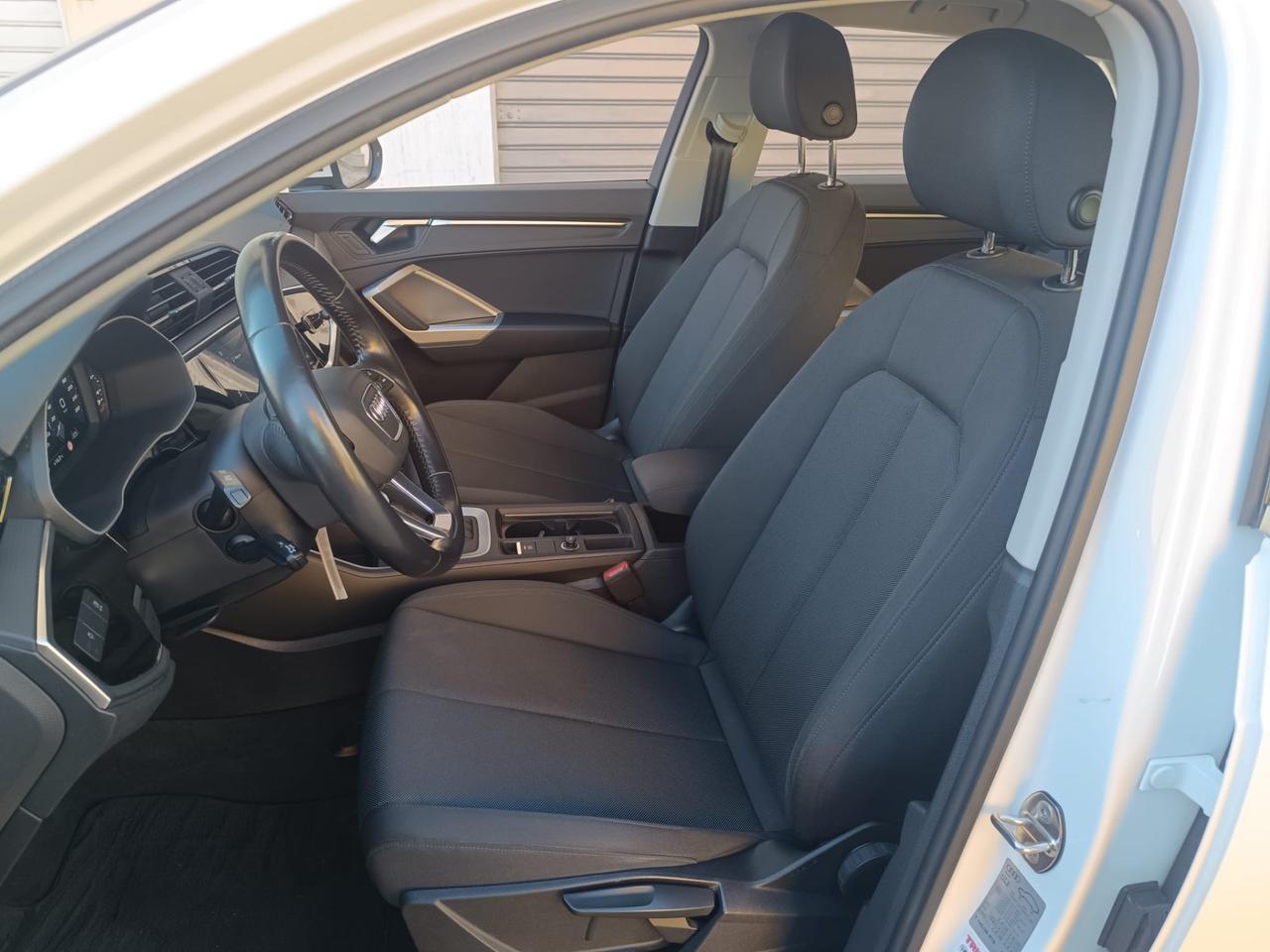 Audi Q3 35 TDI S tronic Business Advanced