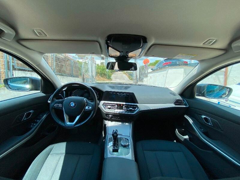 BMW Serie 3(G20/1-80/1) 320e Touring Business A...