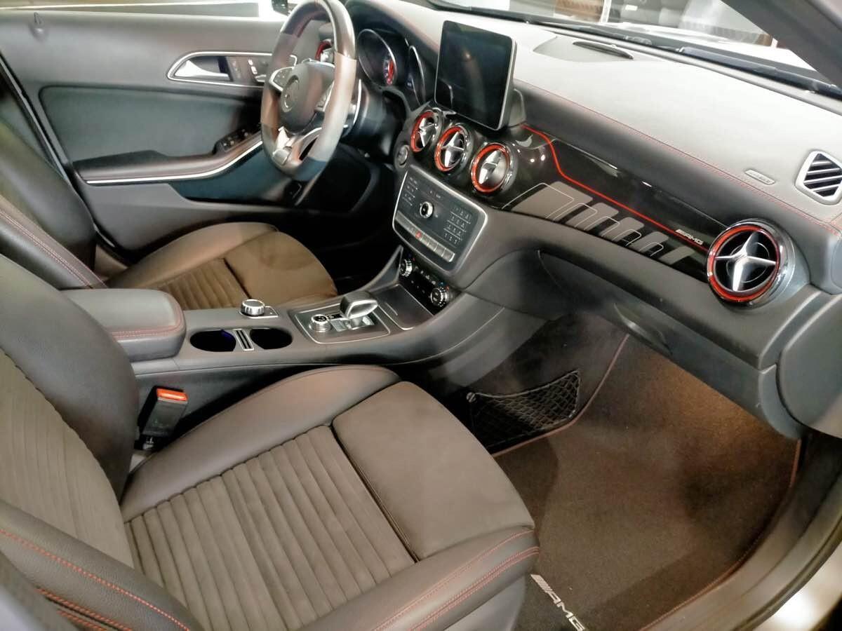 Mercedes Benz GLA 45 AMG 381 CV