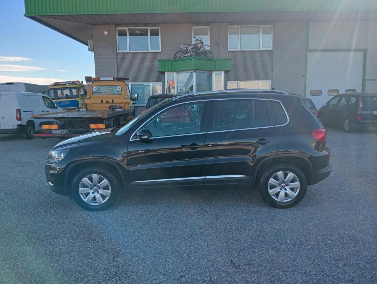 Volkswagen Tiguan 2.0TDI 110cv Sport UNIPROPRIETARIO