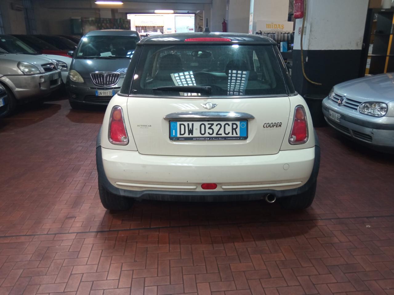 Mini 1.6 16V Cooper 115CV