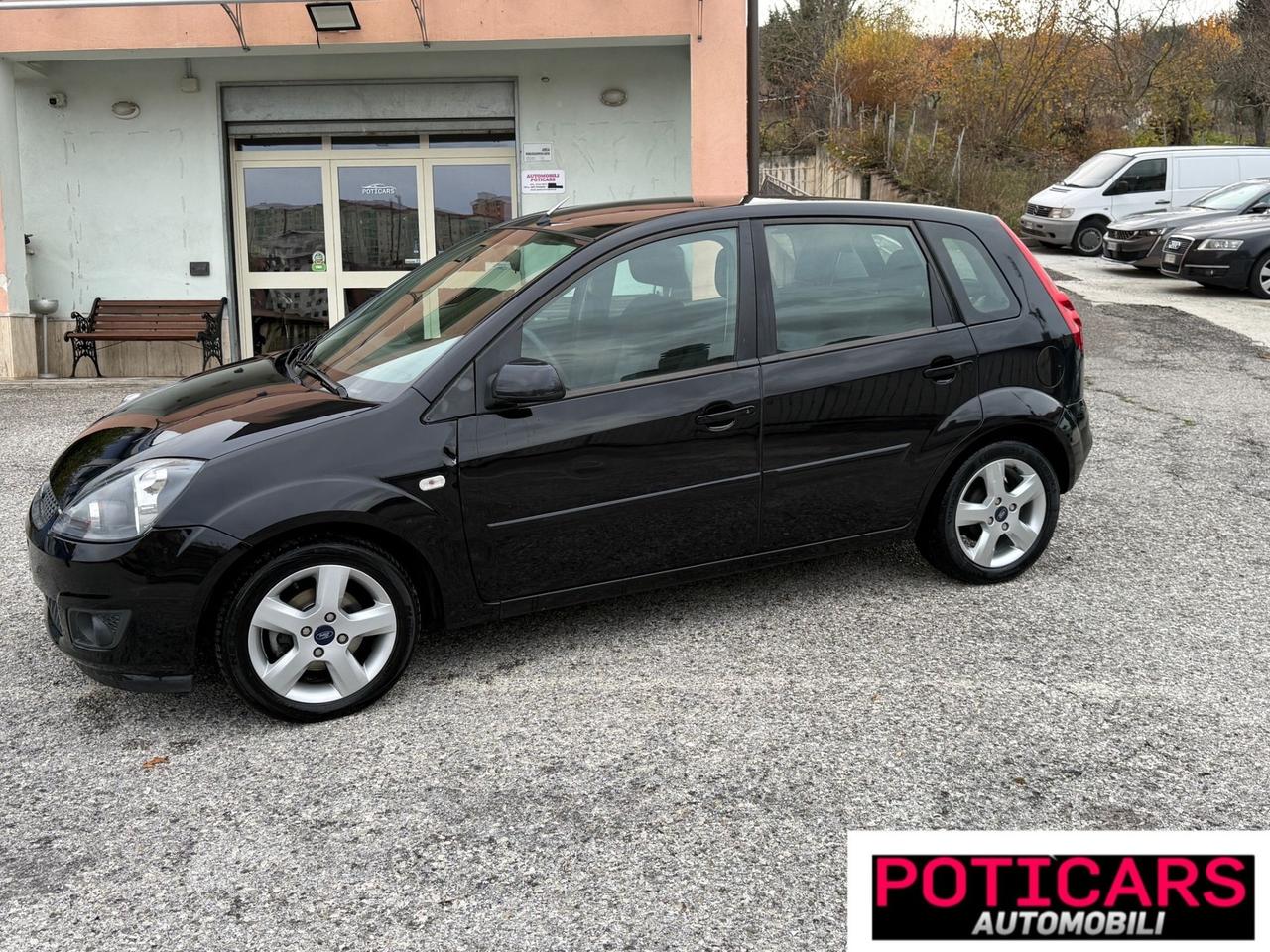 Ford Fiesta 1.5 TDCi 75CV 5