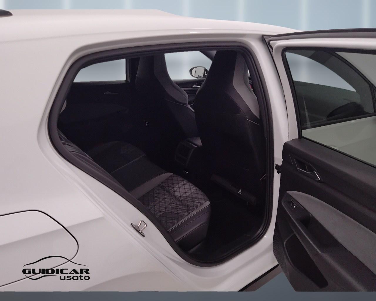 VOLKSWAGEN Golf VIII 2020 - Golf 1.5 etsi evo R-Line 130cv dsg