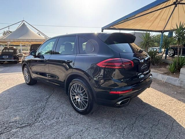 Porsche Cayenne 3.0 V6 tdi 262cv tiptronic Restyling 2016
