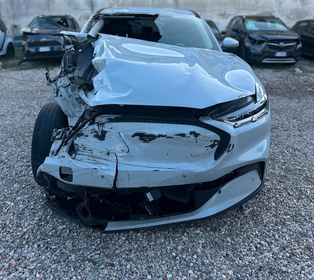Ford Mustang Mach-E Elettrico Standard 269CV sinistrata incidentata