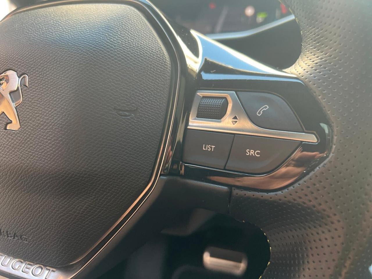 PEUGEOT e-2008 GT Line 100kW Unico proprietario - TETTO FULL LED KM 51.000