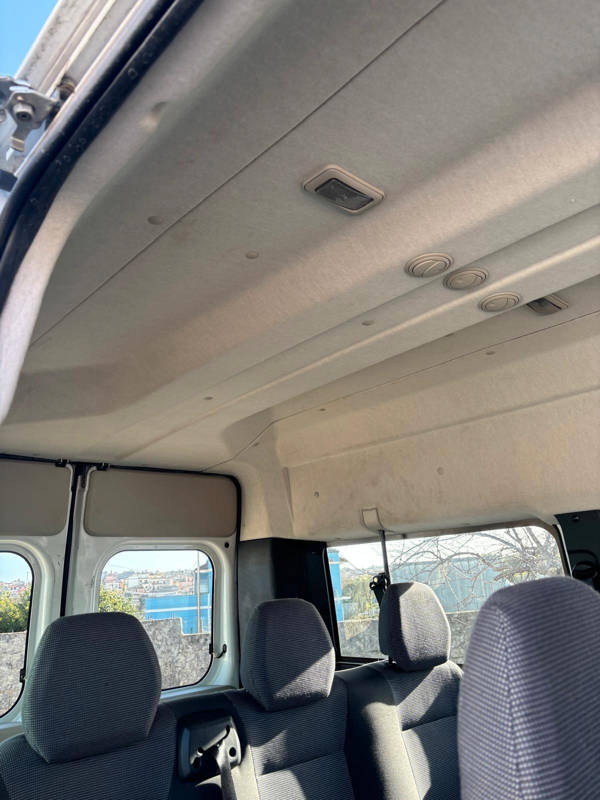 Peugeot Boxer 330 2.2 HDi/130CV FAP PC-TN Combi Premium