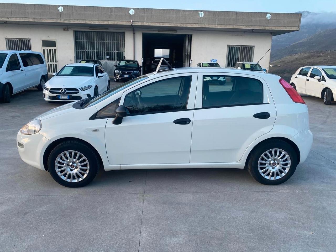 Fiat Punto benz/GPL 1.4 fire 77 CV Street 2018