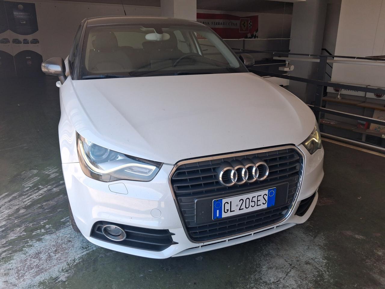 Audi A1 SPB 1.6 TDI S tronic S LINE