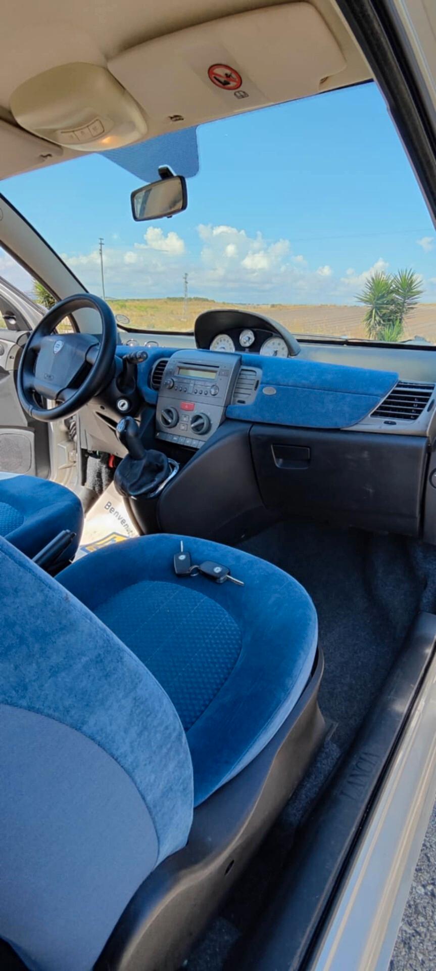 Lancia Ypsilon 1.3 Multijet 16V Platino