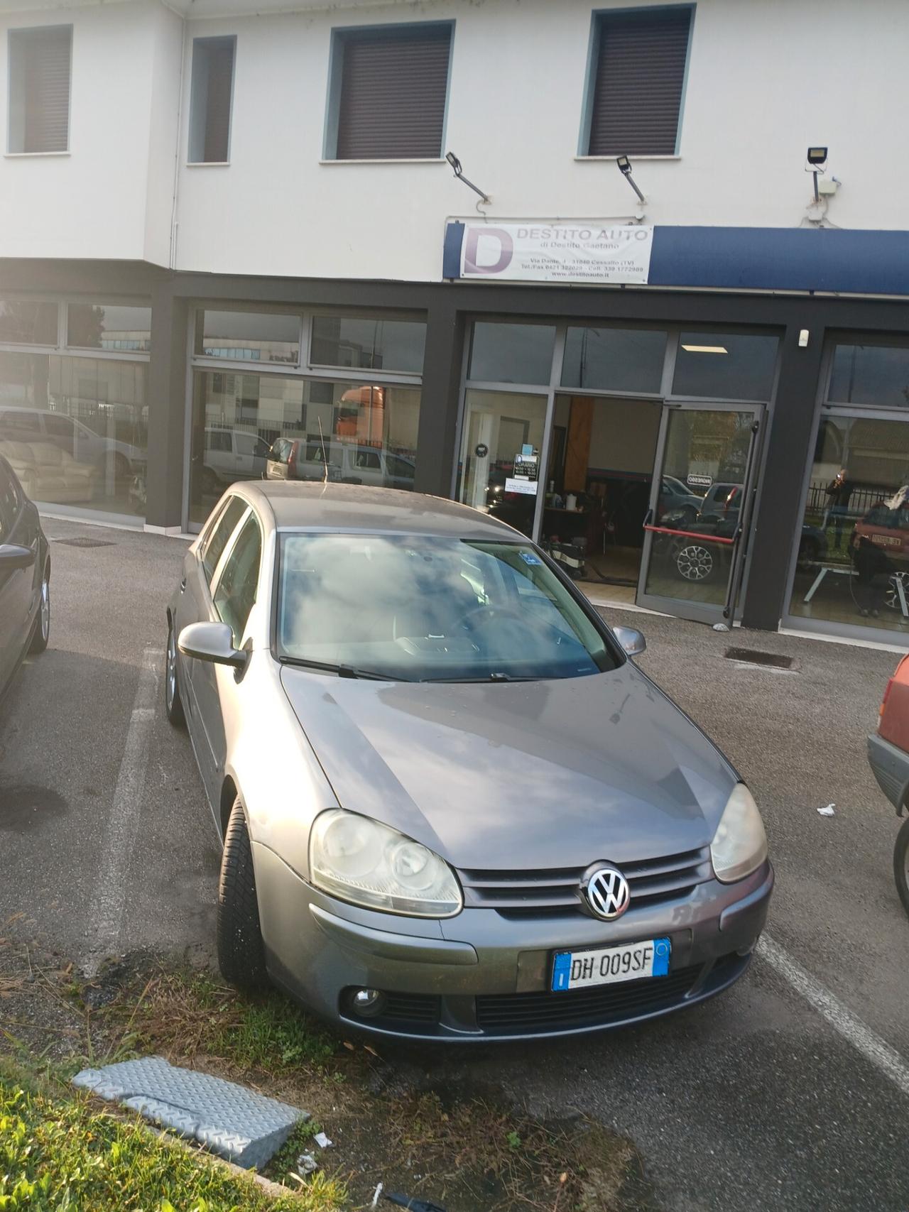 Volkswagen Golf 1.9 TDI DSG HAIRLINE MODEL.2008