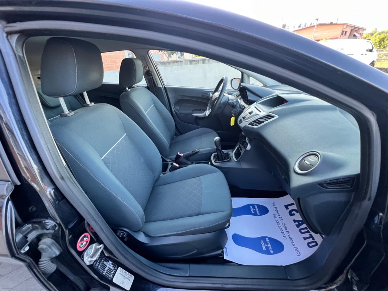 Ford Fiesta 1.4 16V 5p. Bz.- GPL Titanium Bs.