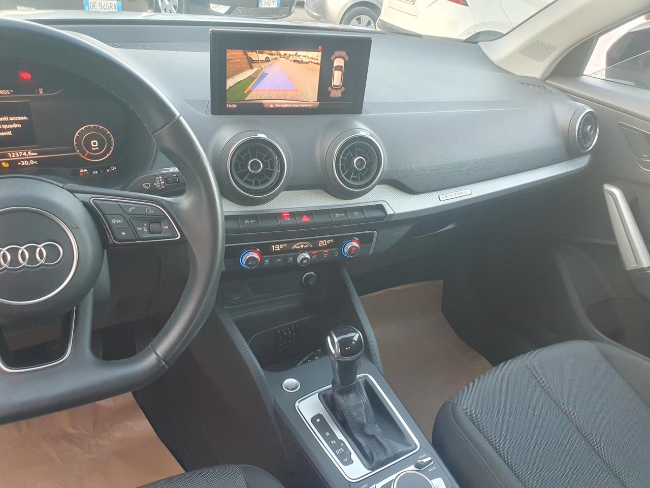 Audi Q2 35 TDI quattro S tronic Identity Black