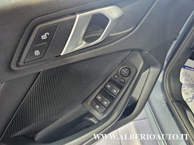 BMW 118 d 5p. Business Advantage